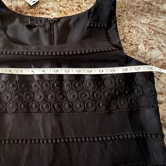 TALBOTS Black  Eyelet Lace Linen and Cotton Blend  Dress Size 8P - Picture 14 of 16